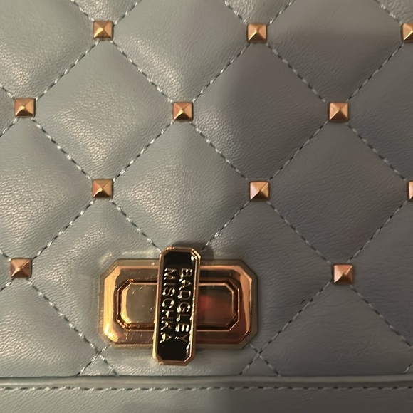 Elegant Sky Blue Quilted Badgley Mischka Handbag - Picture 5 of 7